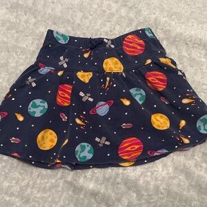 Girl’s GYMBOREE skirt with built-in shorts